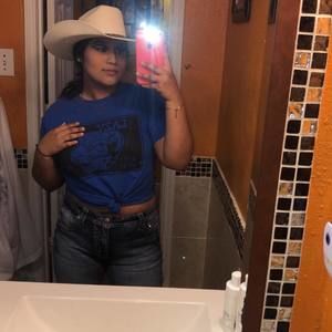 Meet your Posher, Lori